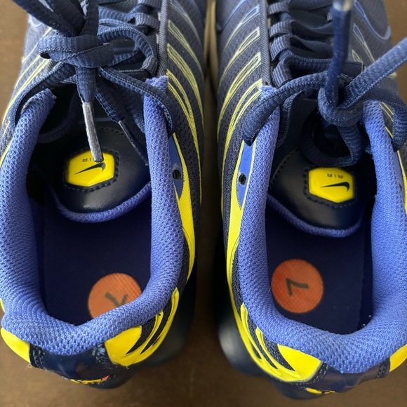 💙 2016 Nike Air Max Plus TN Binary Blue Yellow Neon GS Size 7 Men’s Wmns 8.5 💙 - Picture 9 of 13